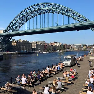 Mosley Street, Getaway Apartment Newcastle upon Tyne